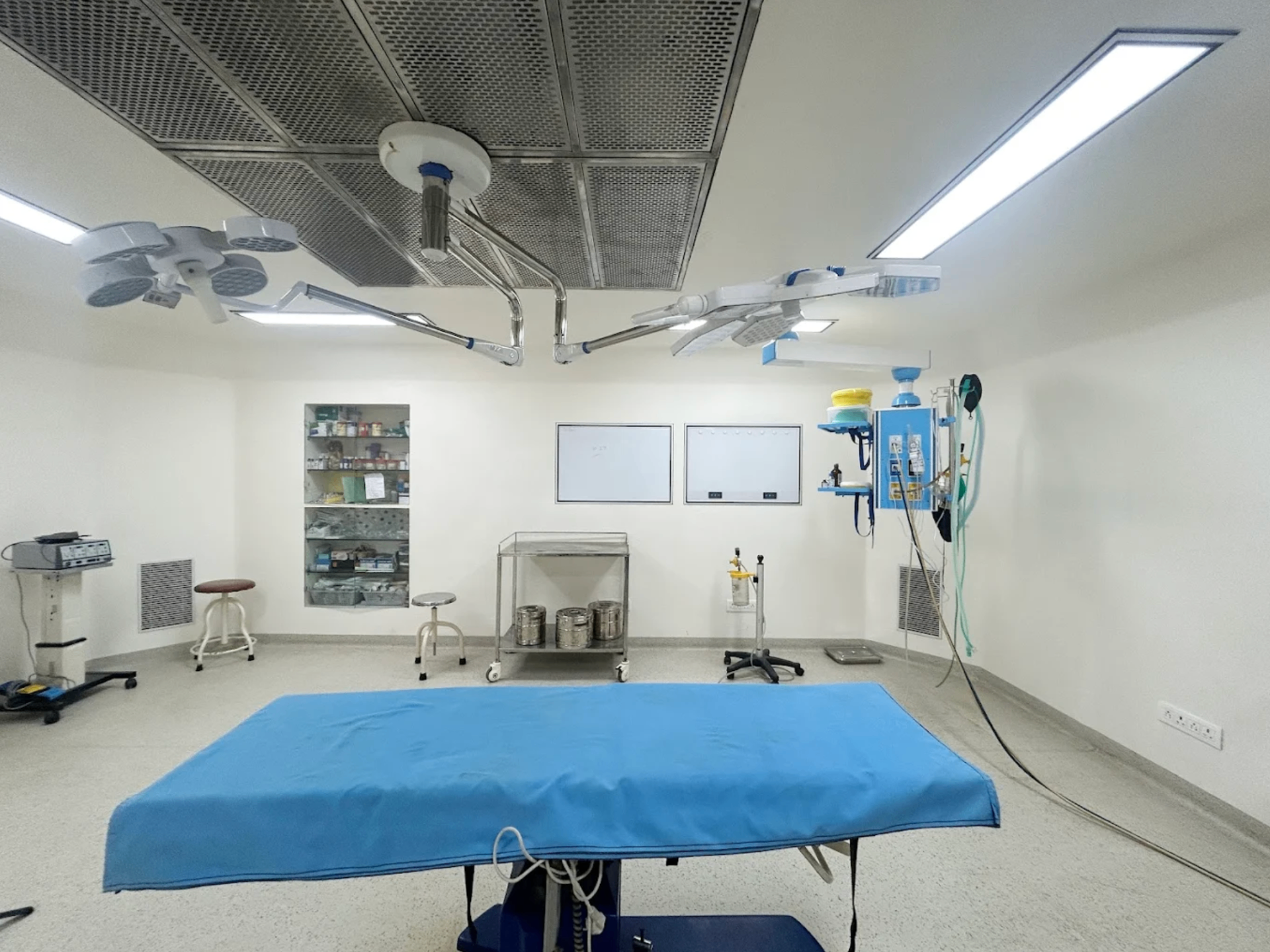 Modular operating theatre